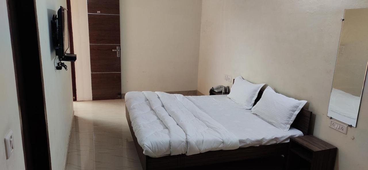 Gopi Dham Hotel Haridvár Kültér fotó
